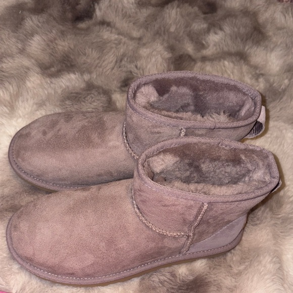 UGG Lavender Suede Boots - Picture 1 of 4